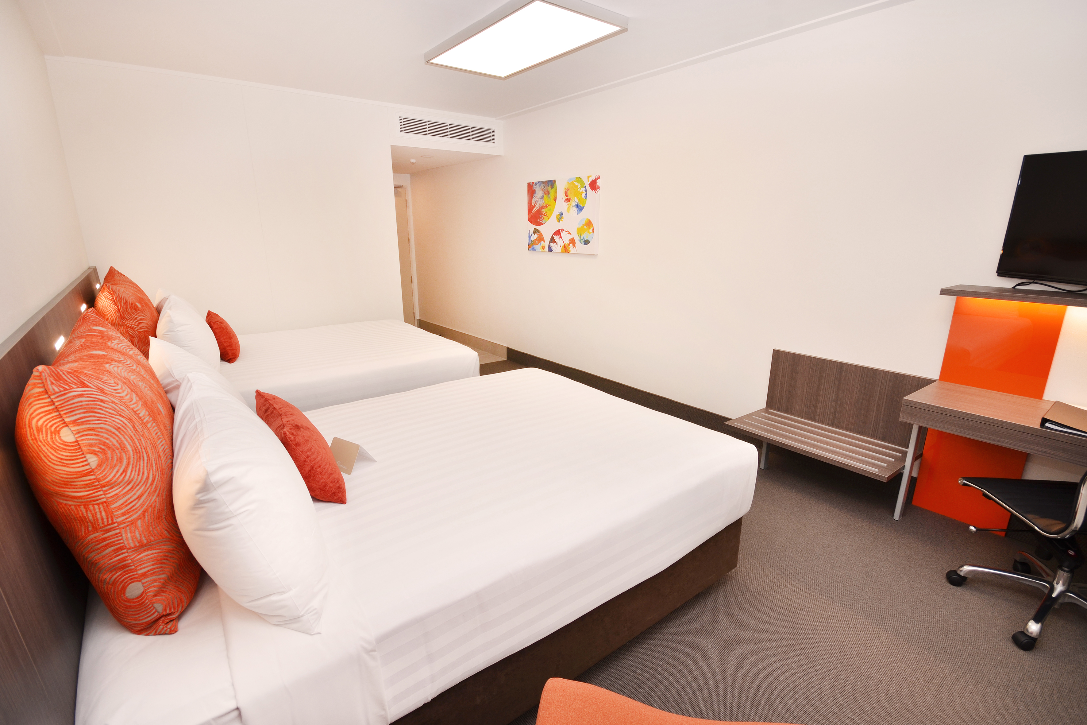 Deluxe Twin Room | Auckland Airport Hotel Accommodation | Jet Park