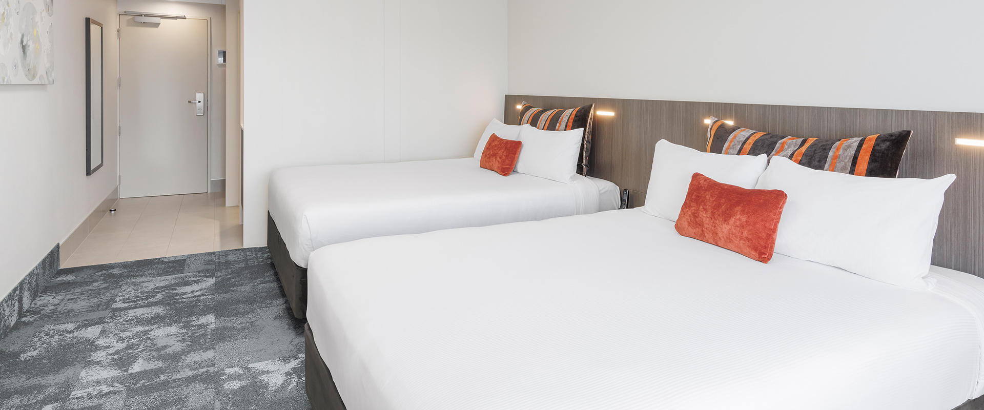 Deluxe Queen Room Hero Banner