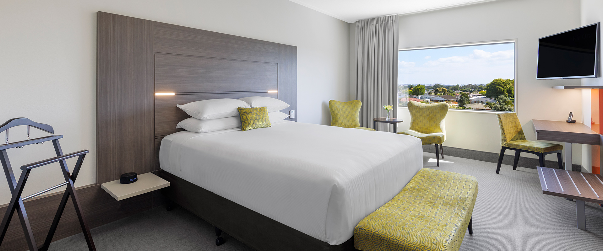 Executive King Hero Banner