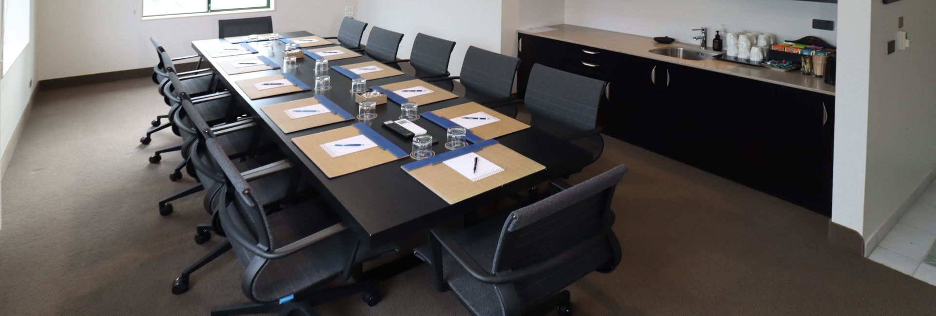 Manuka Boardroom Hero Banner